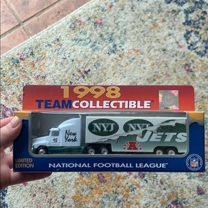 LIMITED EDITION: 1998 Team collectible NYJ Truck